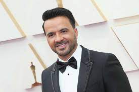 Luis Fonsi Music Artist Profile